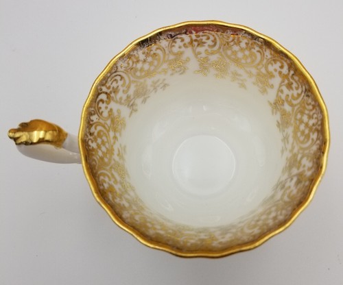 ROYAL ALBERT England Vintage Bone China Footed Cup & Saucer #6860 White & Gold - Picture 5 of 12