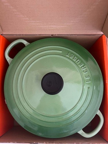 Le Creuset Signature Cocotte ronde 22 cm Rosemary green with outer box UNSUED - Picture 2 of 24