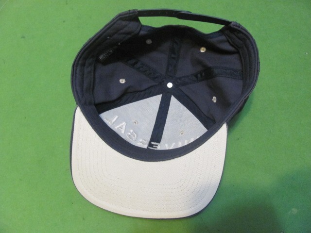 UNIVERSAL STUDIOS Adjustable Snapback Gray Baseba… - image 2