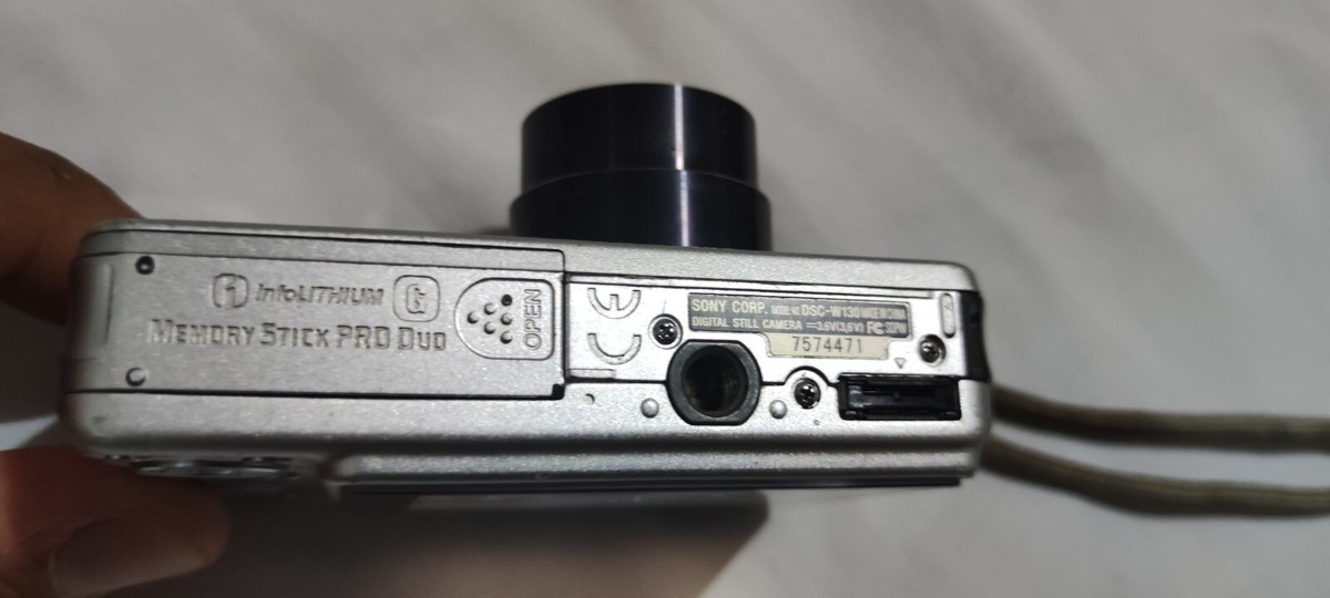 Sony Cyber-shot DSC-W130 8.1MP Digital Camera With Charger Sony Cyber-shot DSC-W130 8.1MP Digital Camera With Charger