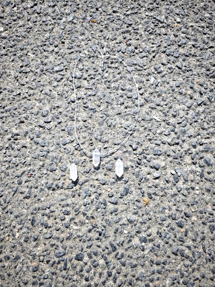 Bergkristall | Edelstein Anhänger wahlweise an Kristall Band auf Wunschlänge 💚 - Bild 2 von 4