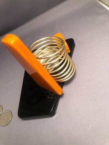 Vintage butterscotch yellow Bakelite ashtray with black base. - Picture 4 of 6