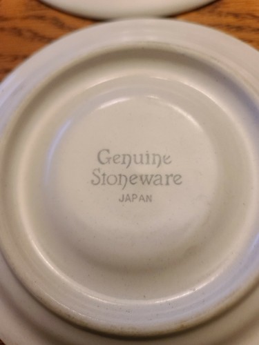 Genuine Stoneware Japan Set Of 4 Coffee/Tea Saucer Brown Trim - Picture 7 of 8