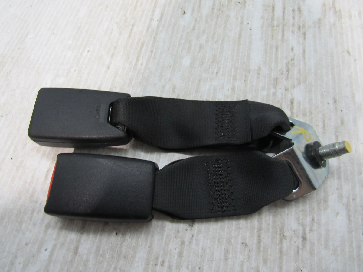 2003 HONDA ACCORD EX L 2 DOOR COUPE REAR CENTER SEAT BELT BUCKLE
