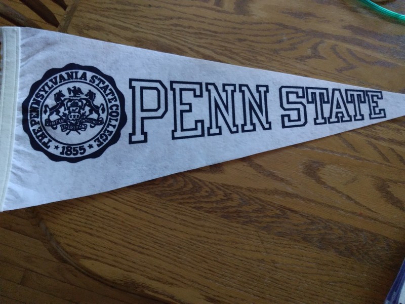 Vintage Penn State full size pennant, NM Sharp Tip