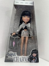 "Muñeca de moda Bratz Charmz Jade 10"" 2026 7 piezas MGA 035051599357 nueva en caja sellada"