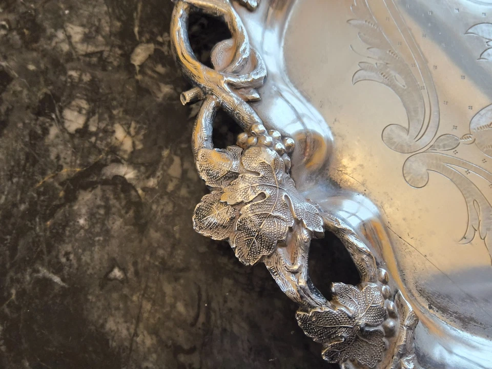 Grand plateau Centre de Table en métal Argenté Armoiries Comtales style Louis XV - Photo 4/4