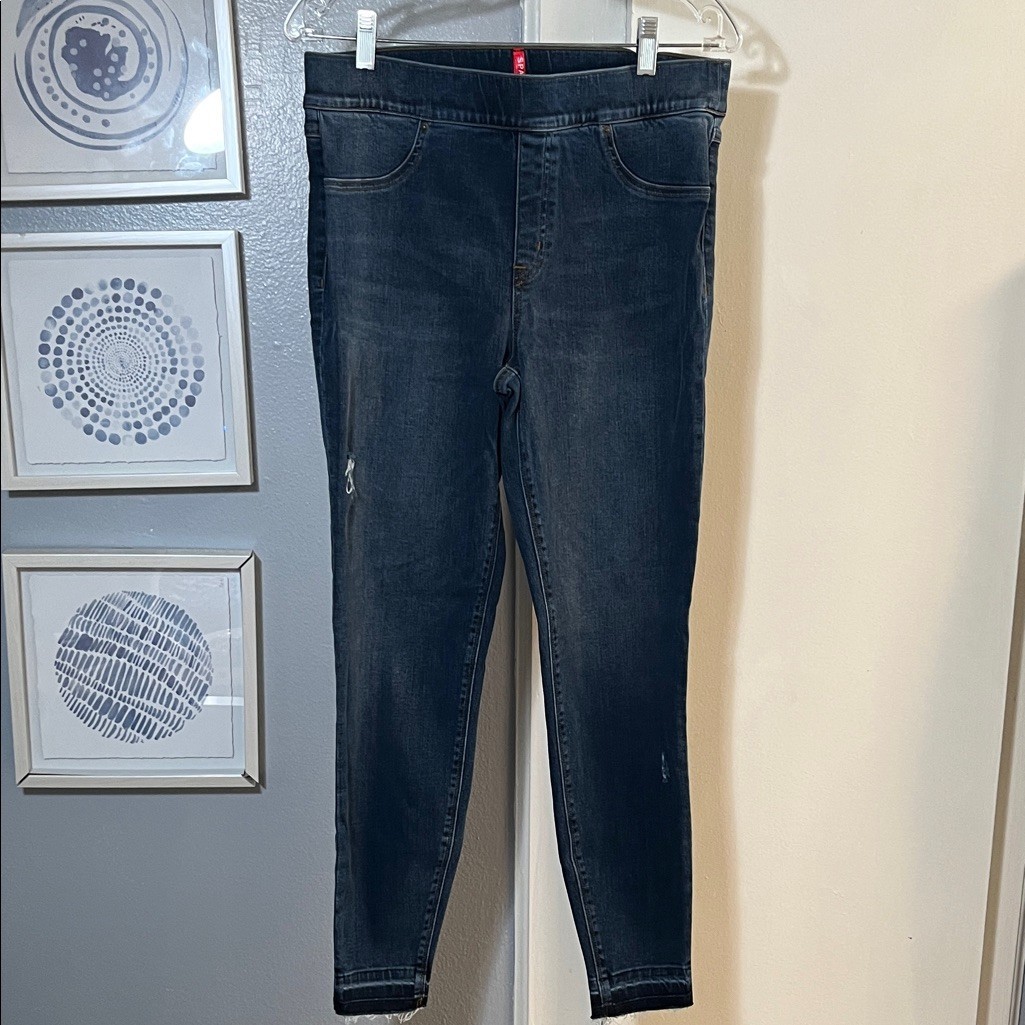 SPANX Pull On StretchDistressed Ankle Skinny Jean… - image 3
