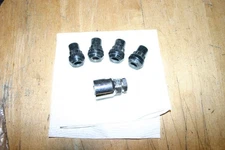 anti-theft lug nuts 12MM x 1.5 Toyota, Set of 4 with coded key socket