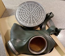 Historische Volksgasmaske mit Filter, G 41, Original Verpackt, Unbenutzt,...