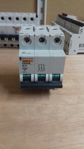 Merlin Gerin multi 9 C60HB / B10 B16 B32 B63 / 3 pole 3 phase type B mcbs. - Picture 4 of 13