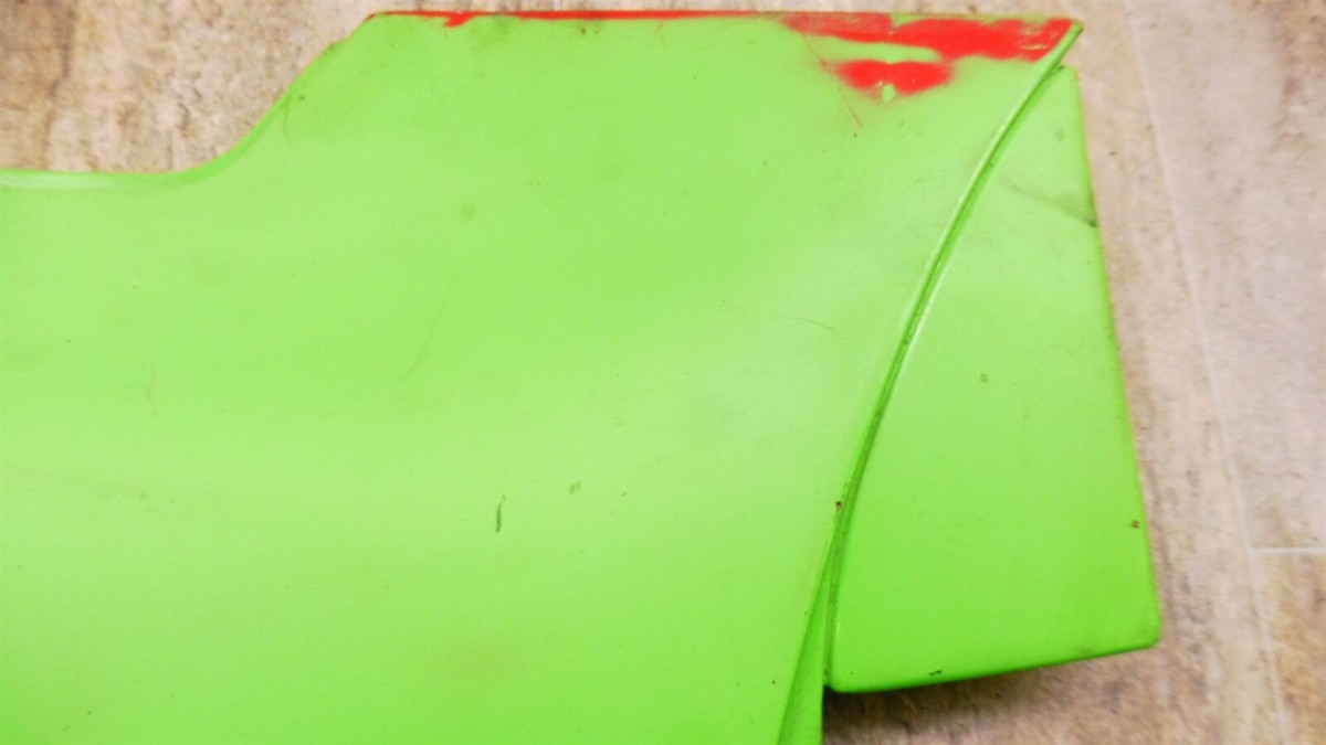 K.様 1985 Kawasaki ZX900 Ninja K238-1) right side frame cover