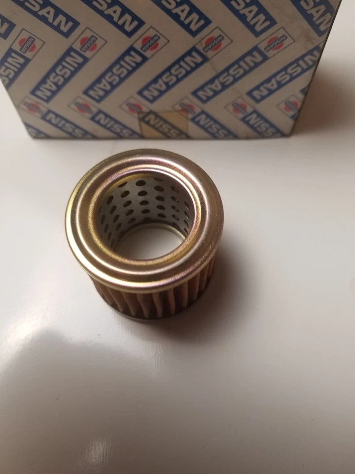 Filtro bomba combustible OEM NISSAN 16404-28530 NUEVO 1980-86 720 PICKUP (vendido cada uno) Foto 2 de 3