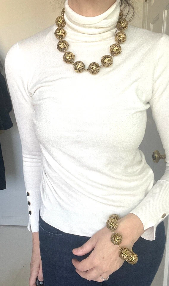 Showstopper! Juego de collar y pulsera Vera Wang Haute Golden Bauble Foto 3 de 4