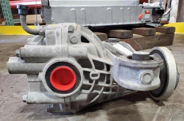 2015-2023 Dodge Charger Rear Axle Differential Carrier Assy 3.07 Ratio RWD OEM - Image 4 of 4