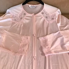 Vintage Vanity Fair Robe blush pink nylon lace lingerie made in USA Size XS
