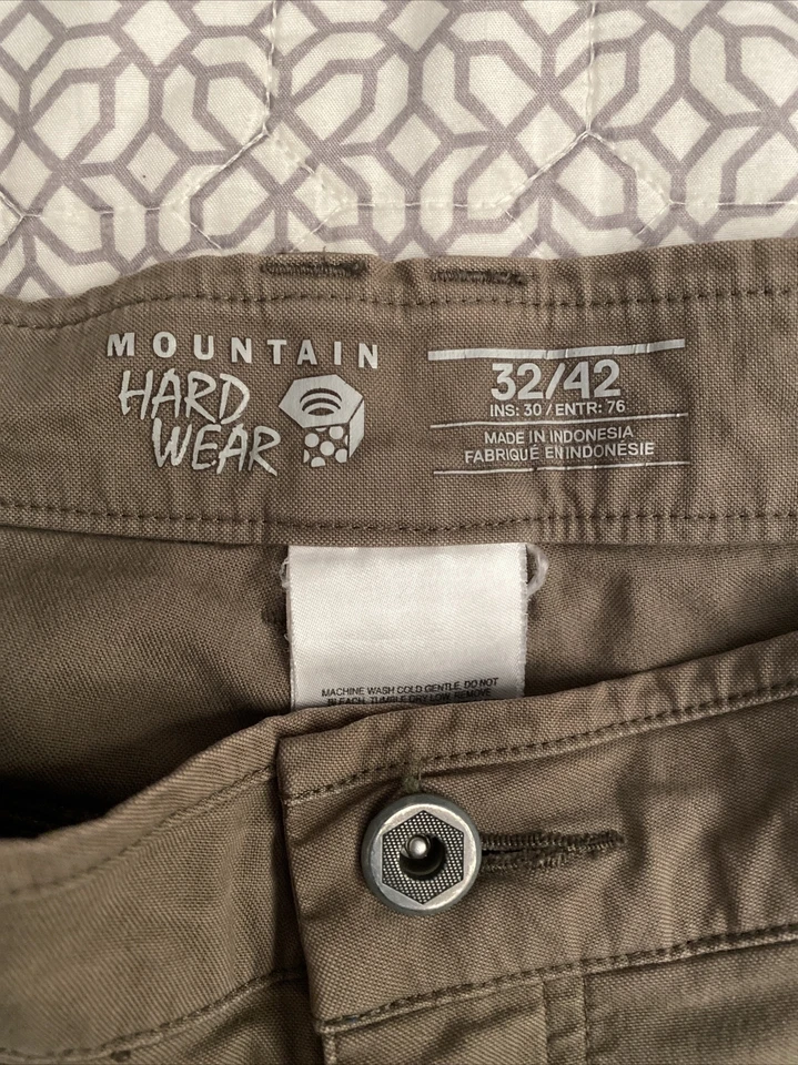 Mountain Hard  Wear Women’s Pants Roll Up Cargo Hiking  Size 32” W x 29”L - Image 2 of 4
