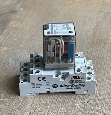 ALLEN BRADLEY 700-HC24Z24 SER D RELAY 14 PIN 24VDC WITH 700-HN103 SOCKET BASE