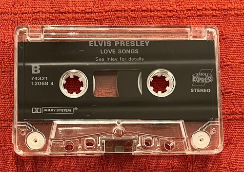 ELVIS PRESLEY - COMPILATION CASSETTE TAPE - LOVE SONGS - Picture 3 of 5