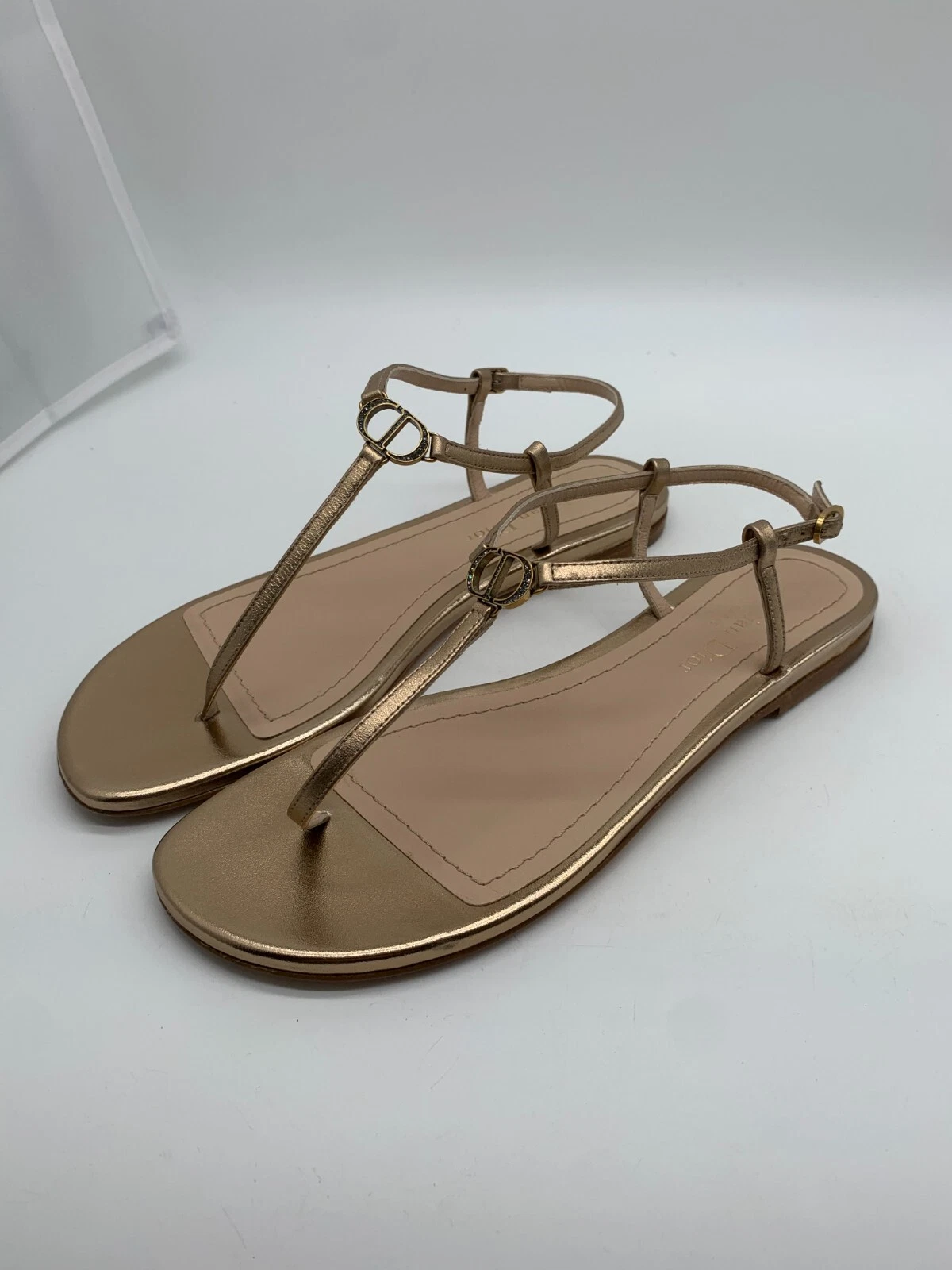 Sandales Christian Dior signature UK 5 EU 38 66k cuir cuivre logo string bronze