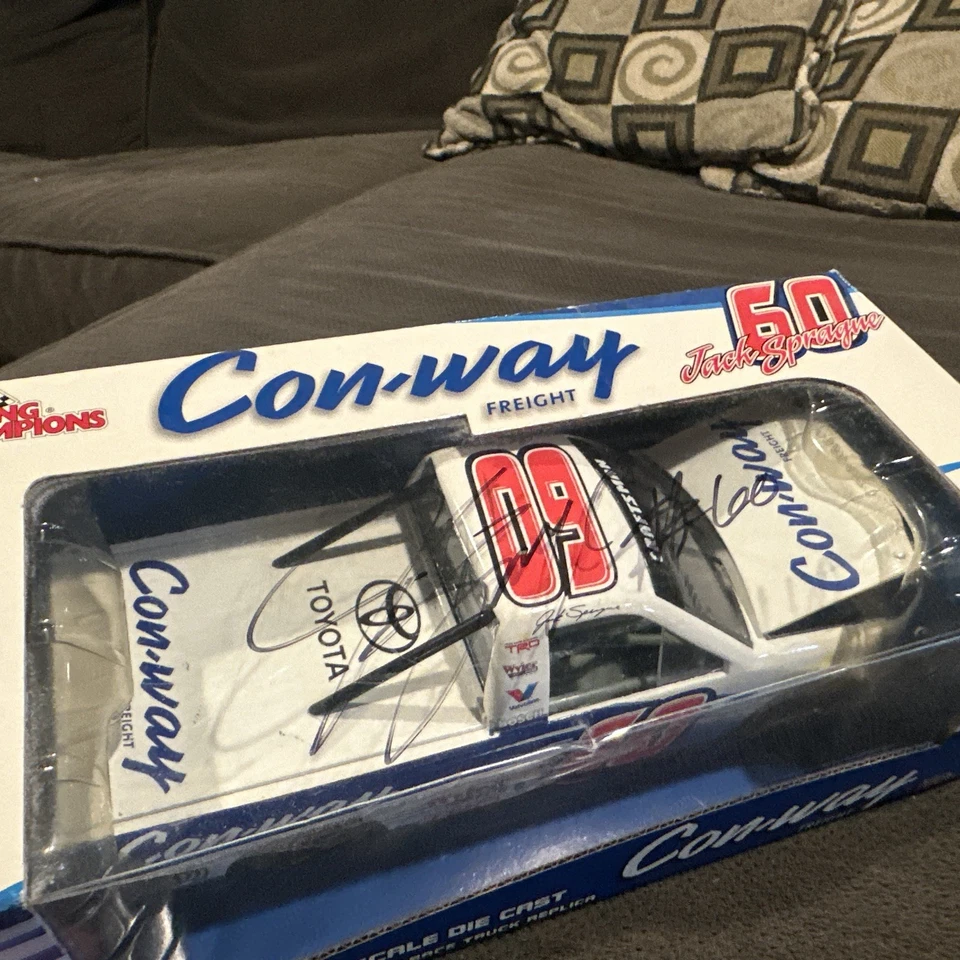Supercamión de carga Jack Sprague #60 2006 1:24 diecast *caja autografiada* Foto 2 de 4