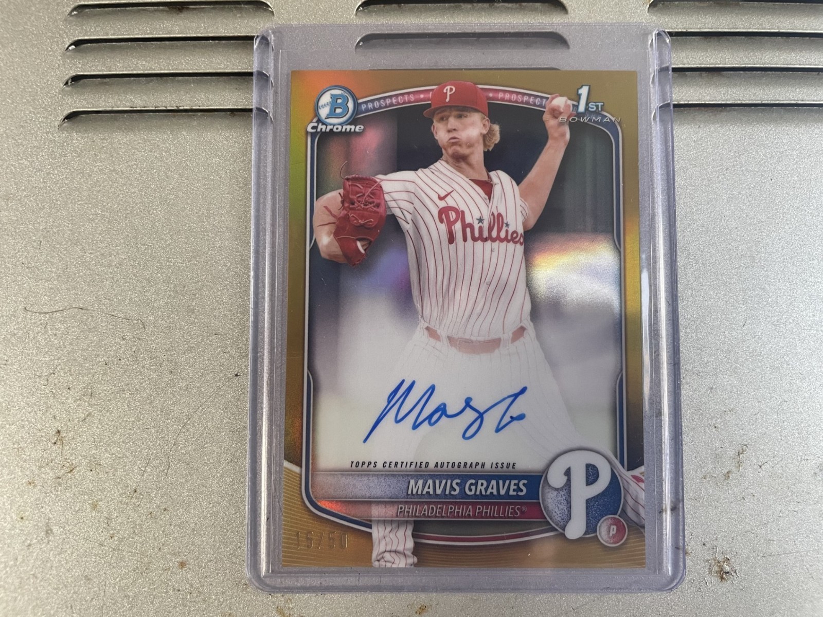 2025 BOWMAN CHROME MAVIS GRAVES 1ST PROSEPCT CHROME AUTO GOLD REFRACTOR 15/50 SP