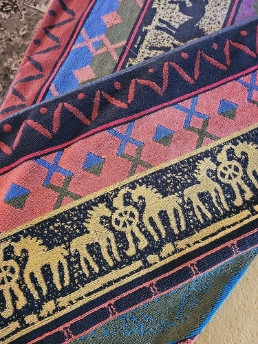 Jay Franco Beach Towel 90s Colorful Horses Designs 30"x 60" Vintage Cotton - Picture 2 of 7