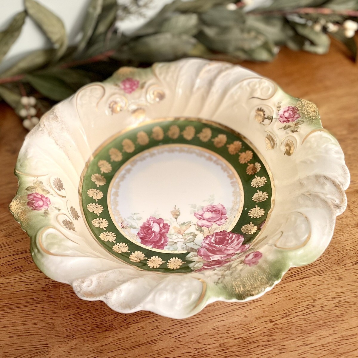 @ ポーランド製 TPM ポーセリン 花柄 ピンク金彩 アンティーク調プレート ポーランド製 TPM ポーセリン 花柄 ピンク金彩 アンティーク調プレート