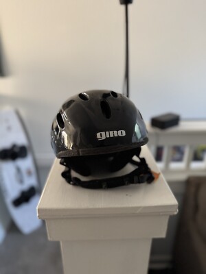 giro snowboard helmet audio Ledge MIPS AF Snow Helmet/Goggle Combo - (Combo) Matte Black - Black Stacked mold construction and Passive Aggressive Venting System creates a modern helmet that focuses on style and is backed up with performance GIRO L Snowboard Helmet NINE.9