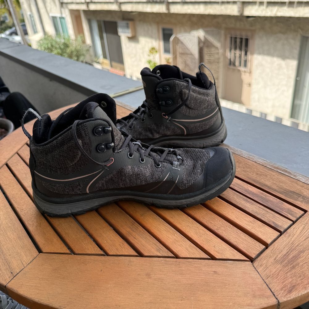 Keen Stivali da trekking impermeabili leggeri traspiranti scarpe da trail US 8 5