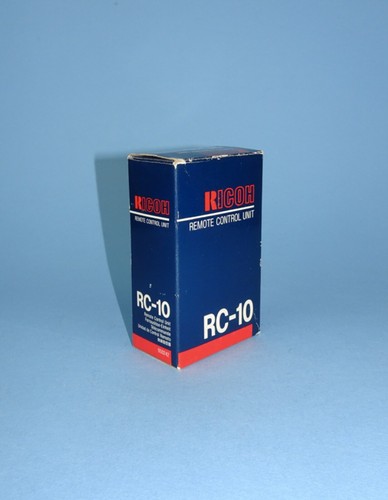 Telecomando per fotocamera Ricoh RC-10. Con scatola con istruzioni e batterie. - Foto 2 di 12