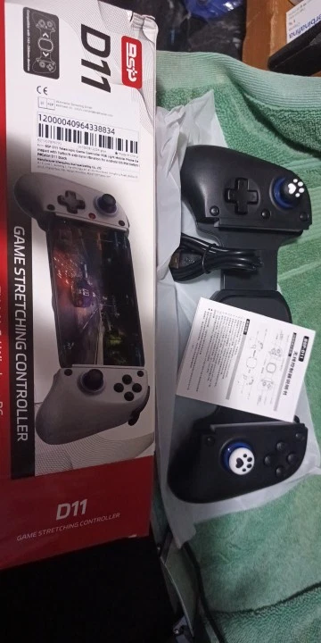 BSP D11 Telescopic Game Controller RGB Light Mobile Phone Gamepad withTurboBlack - Image 4 of 4