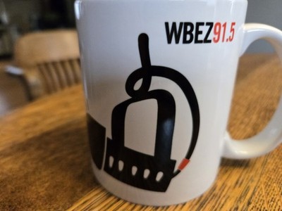 WBEZ 91.5 Chicago, Microphone,  'Keep Listening' Joe Kraft NPR  Coffee Mug 