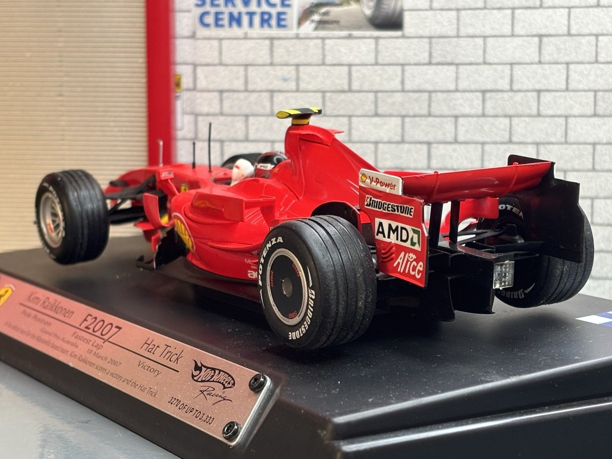 1:18 HOT WHEELS F1 Formula 1 FERRARI F2007 Kimi Raikkonen 2007