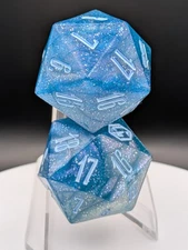 (2x) MTG Final Fantasy GIFT BUNDLE Blue FF Crystal Oversized D20 Dice (SpinDown)