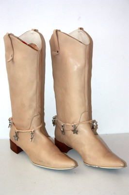 LE DEFILE Mi spitze Stiefel Leder beige Kette Knöchel Sterne Gr. 38 sehr guter Zustand