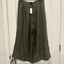 Loft Wide Leg Cropped Pants Size Medium Pleated Front Green