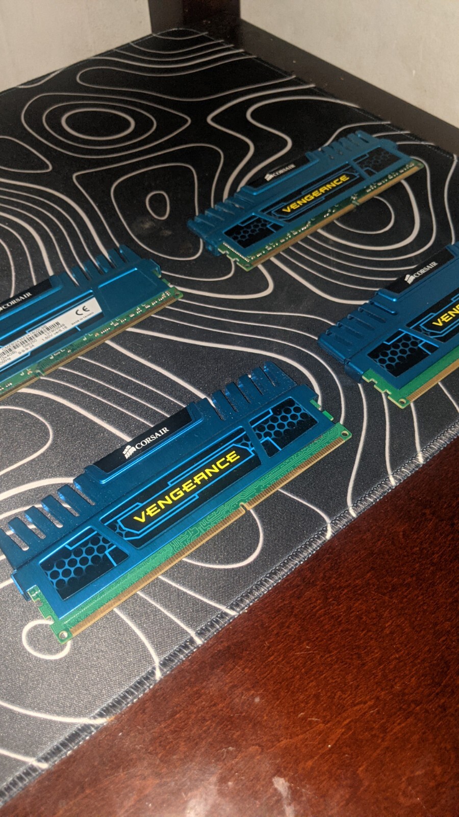 Corsair Vengeance 32GB (4 x 8GB) DDR3 1600MHz Desktop Memory Kit ...