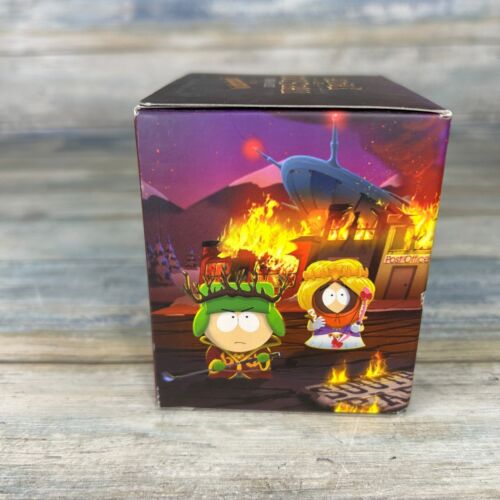 Figura South Park Kidrobot La Vara de la Verdad Gran Mago Mini Cartman - Imagen 3 de 6