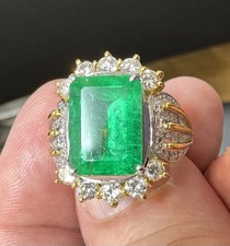 A Superb 5.30ct Colombia Emerald & Diamond 18k Multi Tone Gold Ring