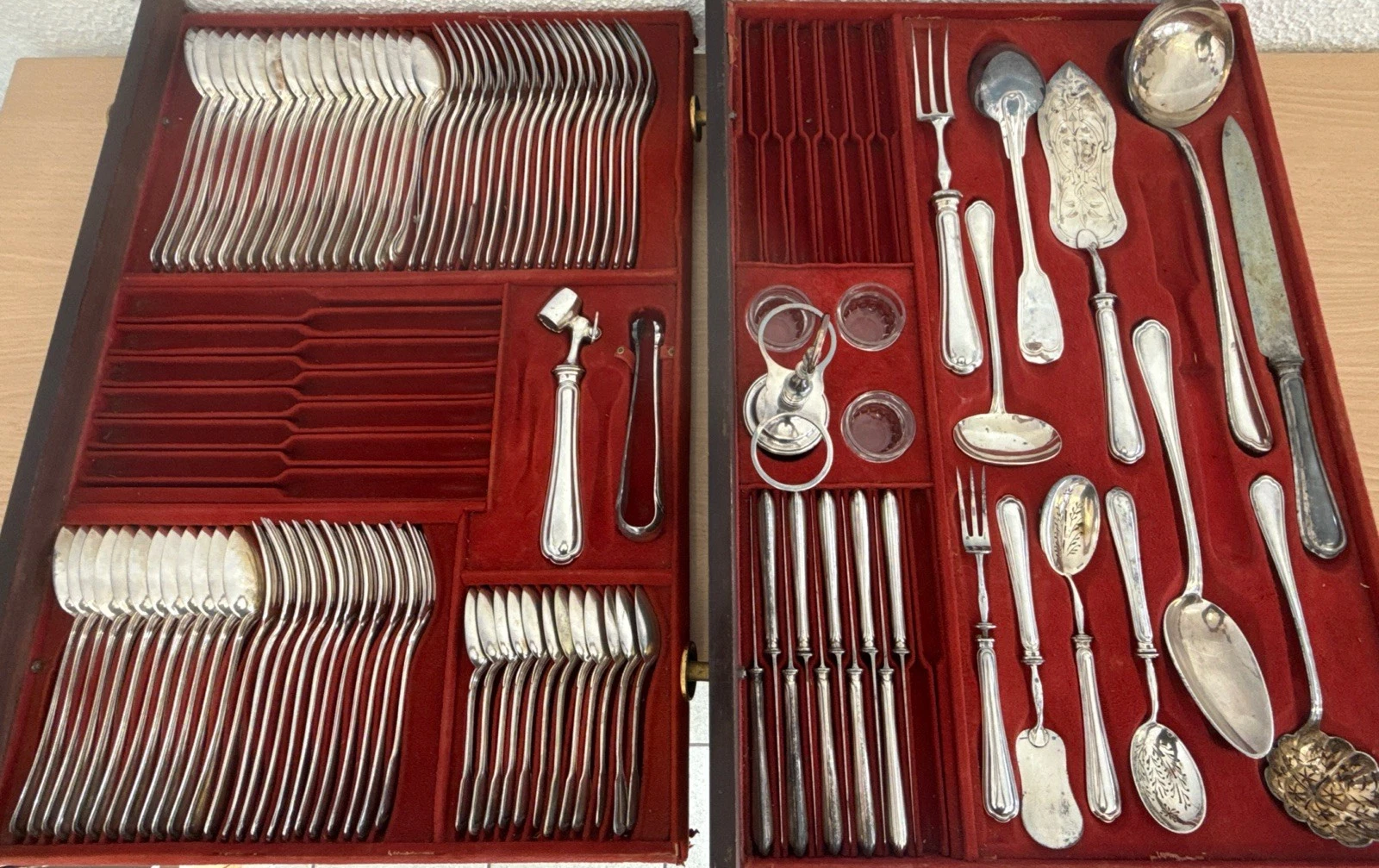 Ensembles De 100 Couverts Christofle En Métal Argenté
