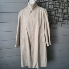 Vintage Burberrys Trench Coat Beige Front Button Slip Pockets Mens Size 48 Reg