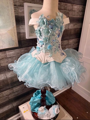 18/3 Pageant semi glitz dress for toddler