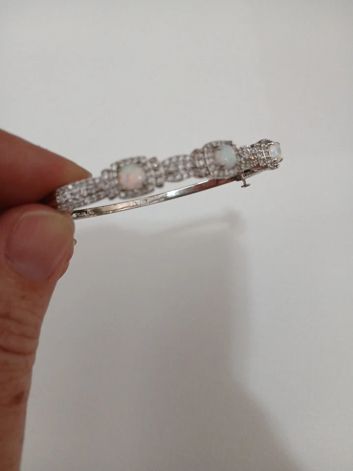 Hermoso brazalete brazalete con bisagra de ópalo y circonita cúbica Foto 2 de 4