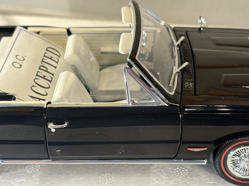 FRANKLIN MINT LIMITED EDITION 1964 PONTIAC GTO BLACK ORIGINAL BOX PAPERS USA - Picture 7 of 19