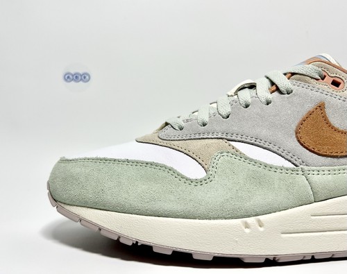 Nike Air Max 1 Premium Leather Suede Green White Neutral 95 Grey UK Size 11 - Bild 3 von 14