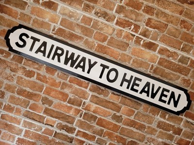 Treppe zum Himmel Schild LED Zeppelin Holzimitat Gusseisen Optik Straßenschild