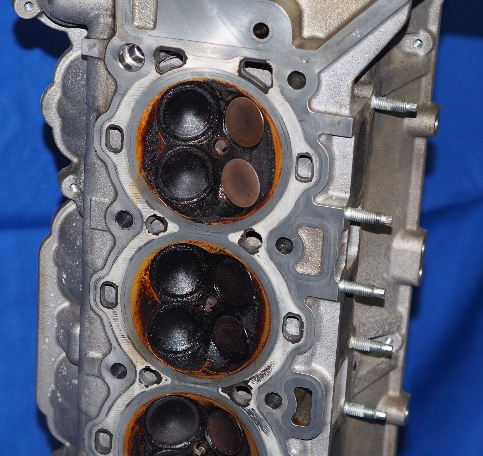 2010-2014 Aston Martin Rapide AM11 6.0 V12 Left Engine Cylinder Head Nice W/Cams