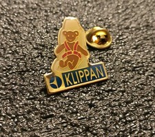 Pin's Réhausseur Accessoire Voiture Car Enfant Peluche - Pin Pins Badge