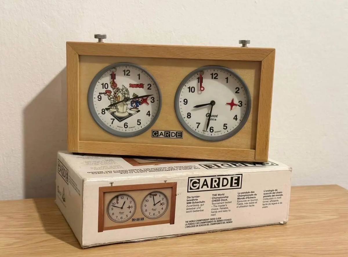 Chess clock, Garde chess clock Vintage chess clock, Mechanical